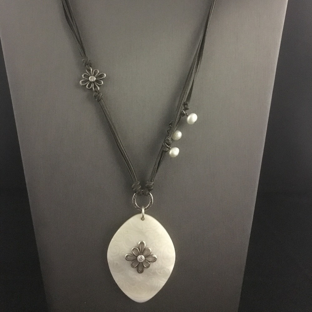 Silpada Designs Grace Notes Necklace N2226 Mint